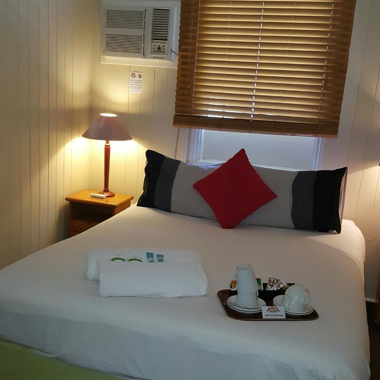 Joes Waterhole Hotel 이문디 외부 사진